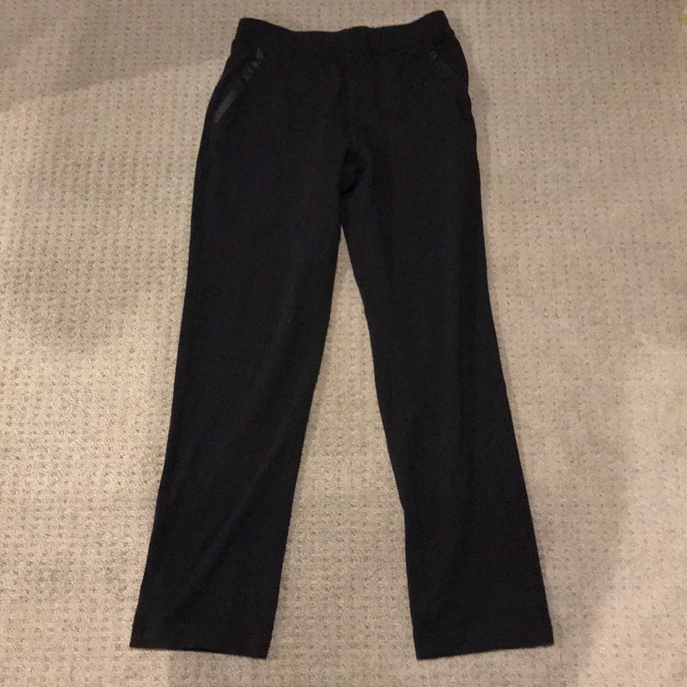 Lululemon training and yoga pants